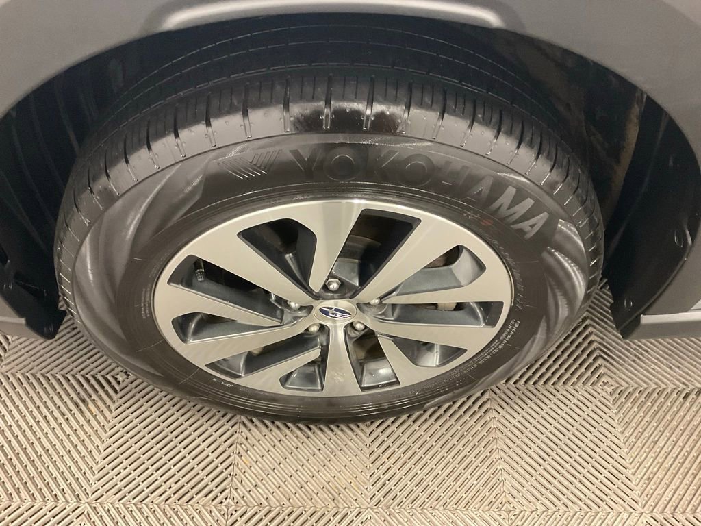 Used 2023 Subaru Outback Premium image 16