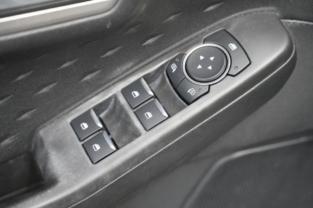 Used 2020 Ford Escape SE FWD image 23