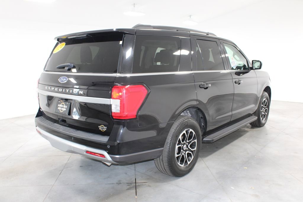 Used 2024 Ford Expedition XLT image 9
