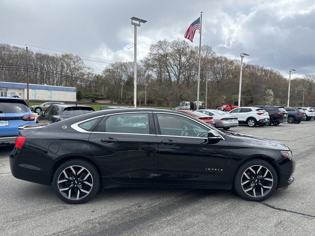 Used 2015 Chevrolet Impala LT w/ Convenience Package FWD image 1