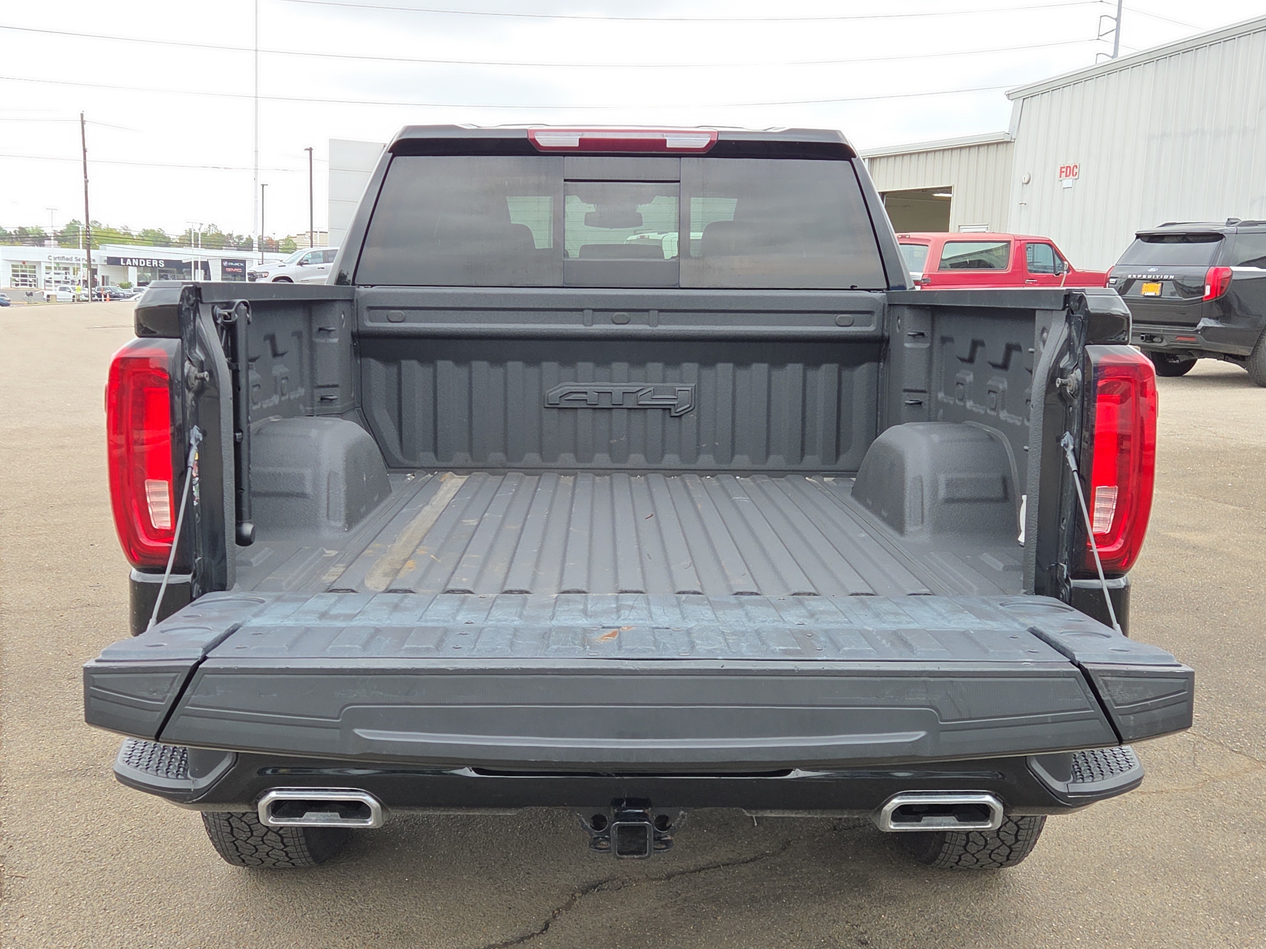 Used 2022 GMC Sierra 1500 AT4 w/ AT4 Preferred Package AWD/4WD image 14