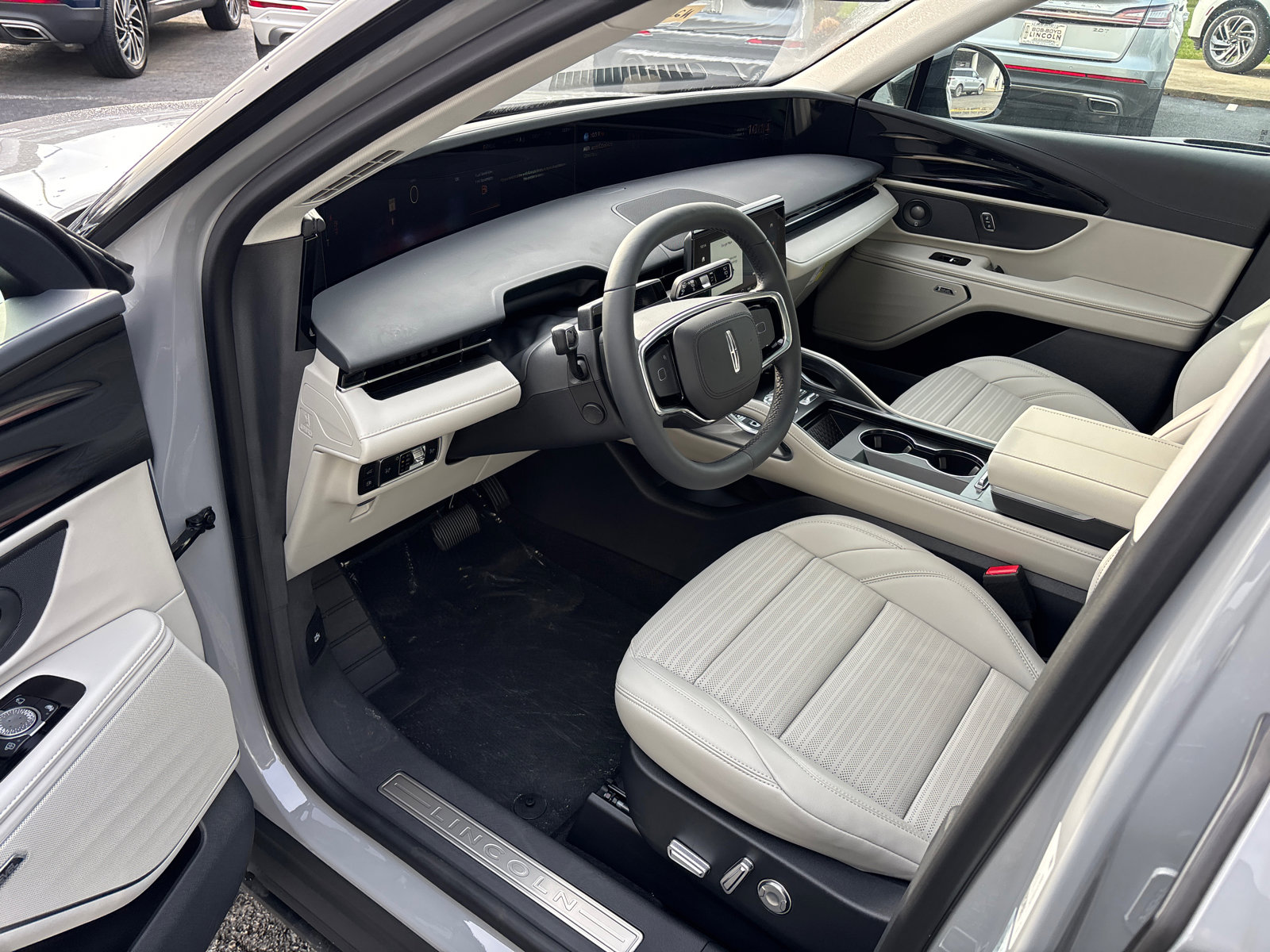 New 2026 Lincoln Nautilus Reserve image 26