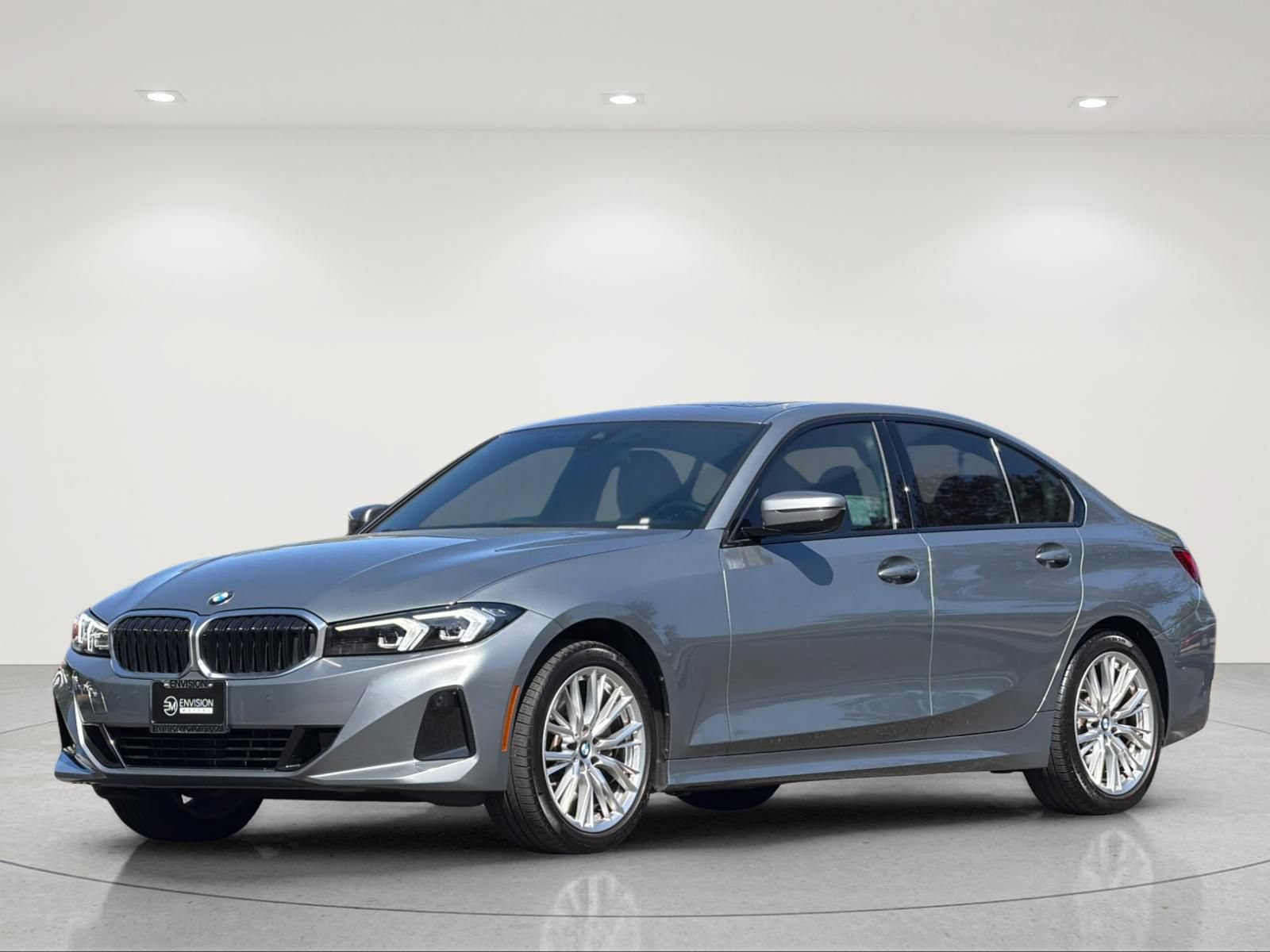 Used 2023 BMW 330i Sedan w/ Driving Assistance Package RWD image 3