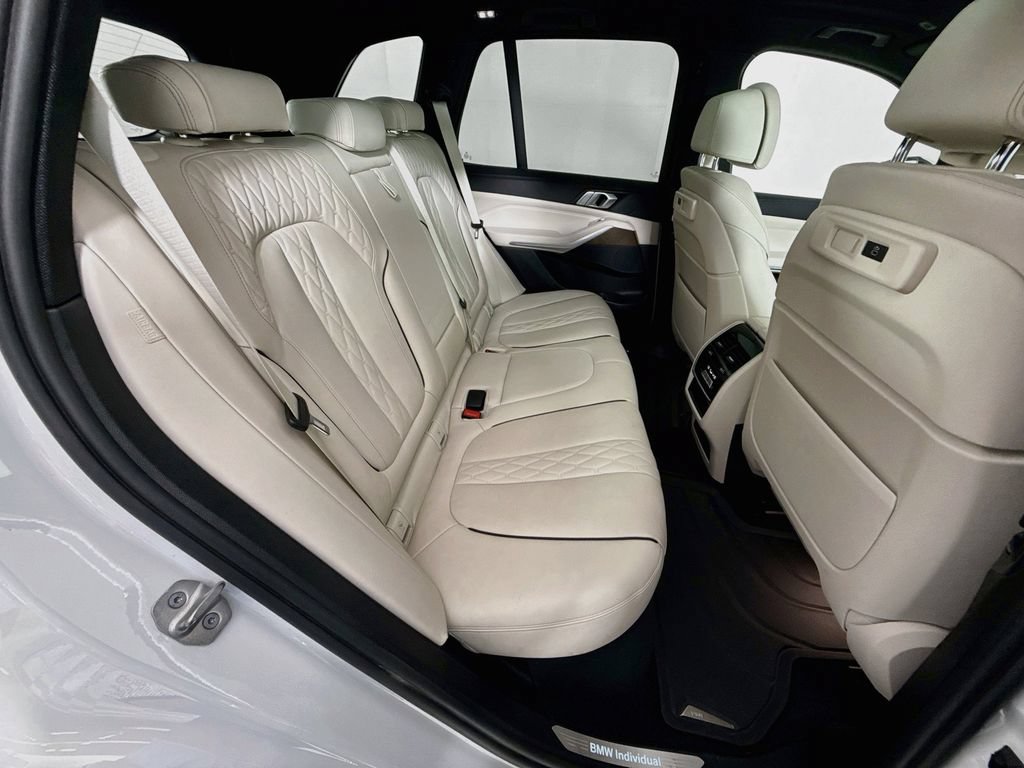 Used 2022 BMW X5 xDrive40i w/ Premium Package AWD/4WD image 29