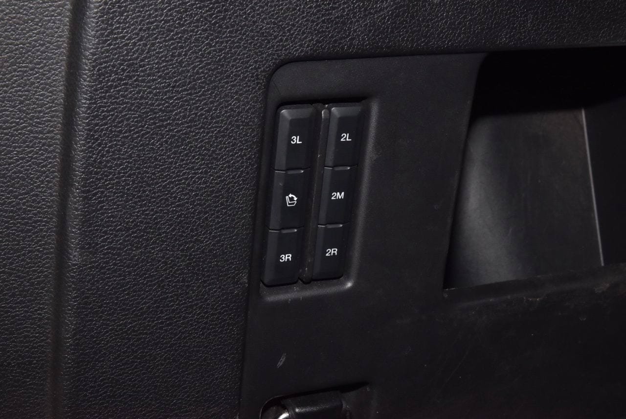 Used 2018 Ford Expedition Max Platinum AWD/4WD image 41