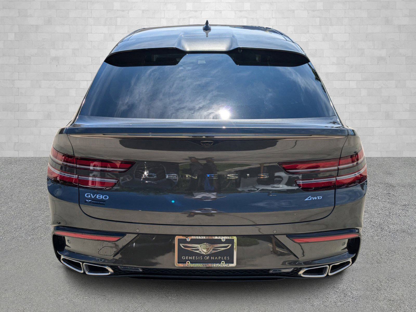Used 2025 Genesis GV80 3.5T e-SC AWD/4WD image 3