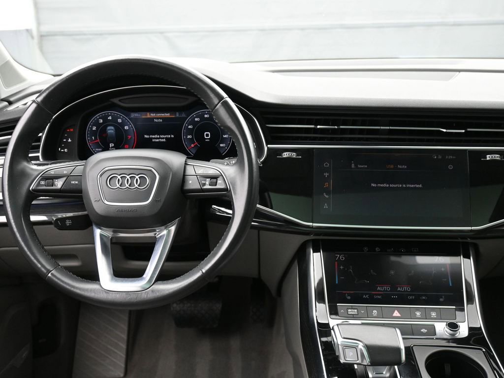 Used 2020 Audi Q7 3.0T Premium Plus AWD/4WD image 11