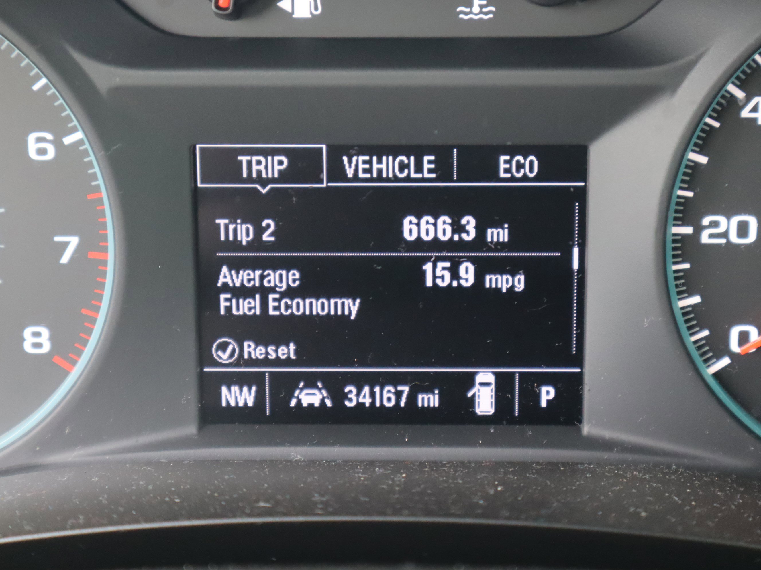 Used 2022 Chevrolet Traverse LT FWD image 26