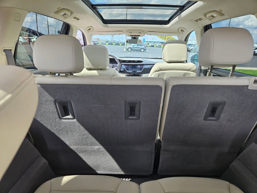 Used 2020 Cadillac XT6 Premium Luxury w/ LPO, Floor Liner Package image 25