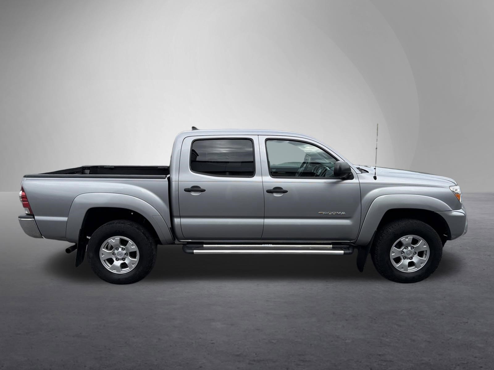 Used 2015 Toyota Tacoma 4x4 Double Cab w/ SR5 Package video 3
