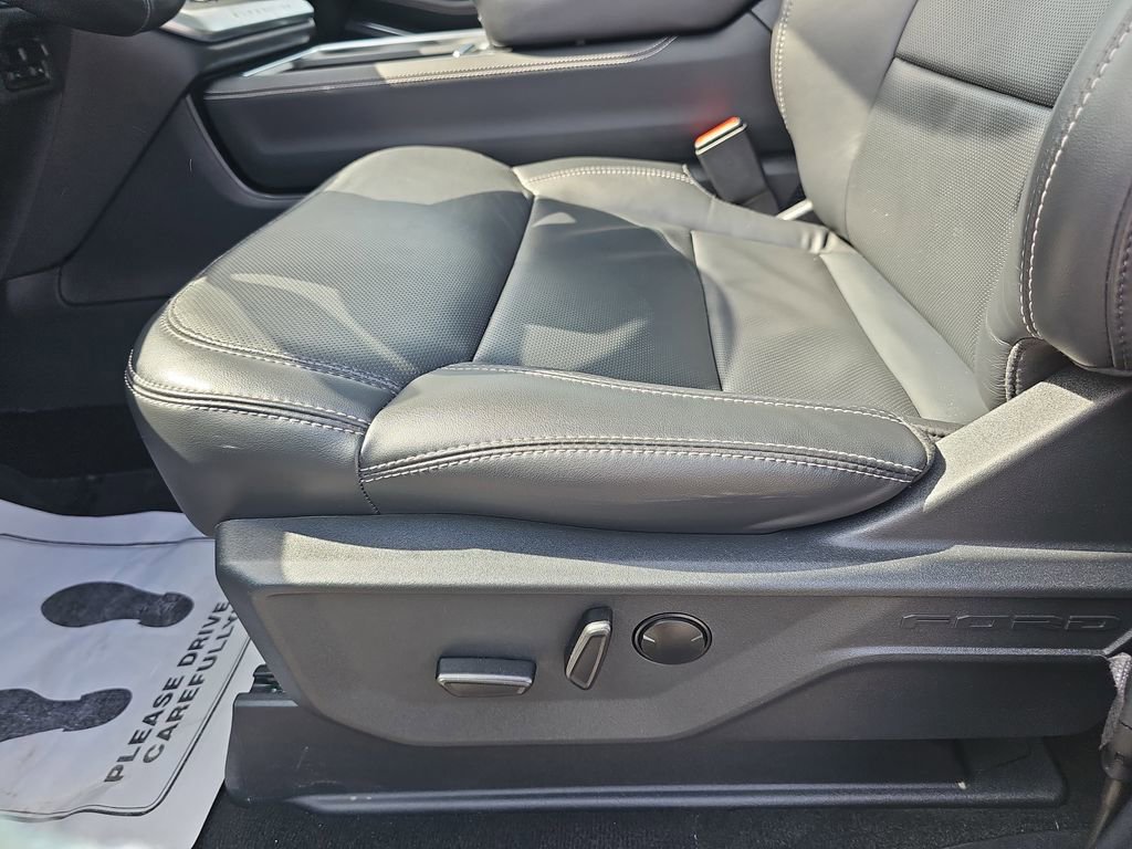 Used 2025 Ford Expedition Max Platinum image 34