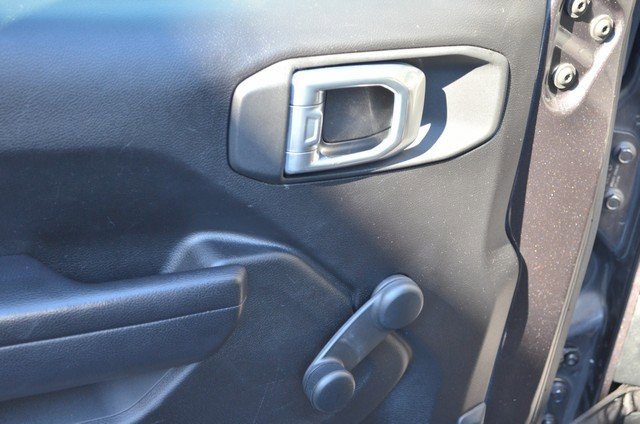 Used 2021 Jeep Wrangler Sport image 16