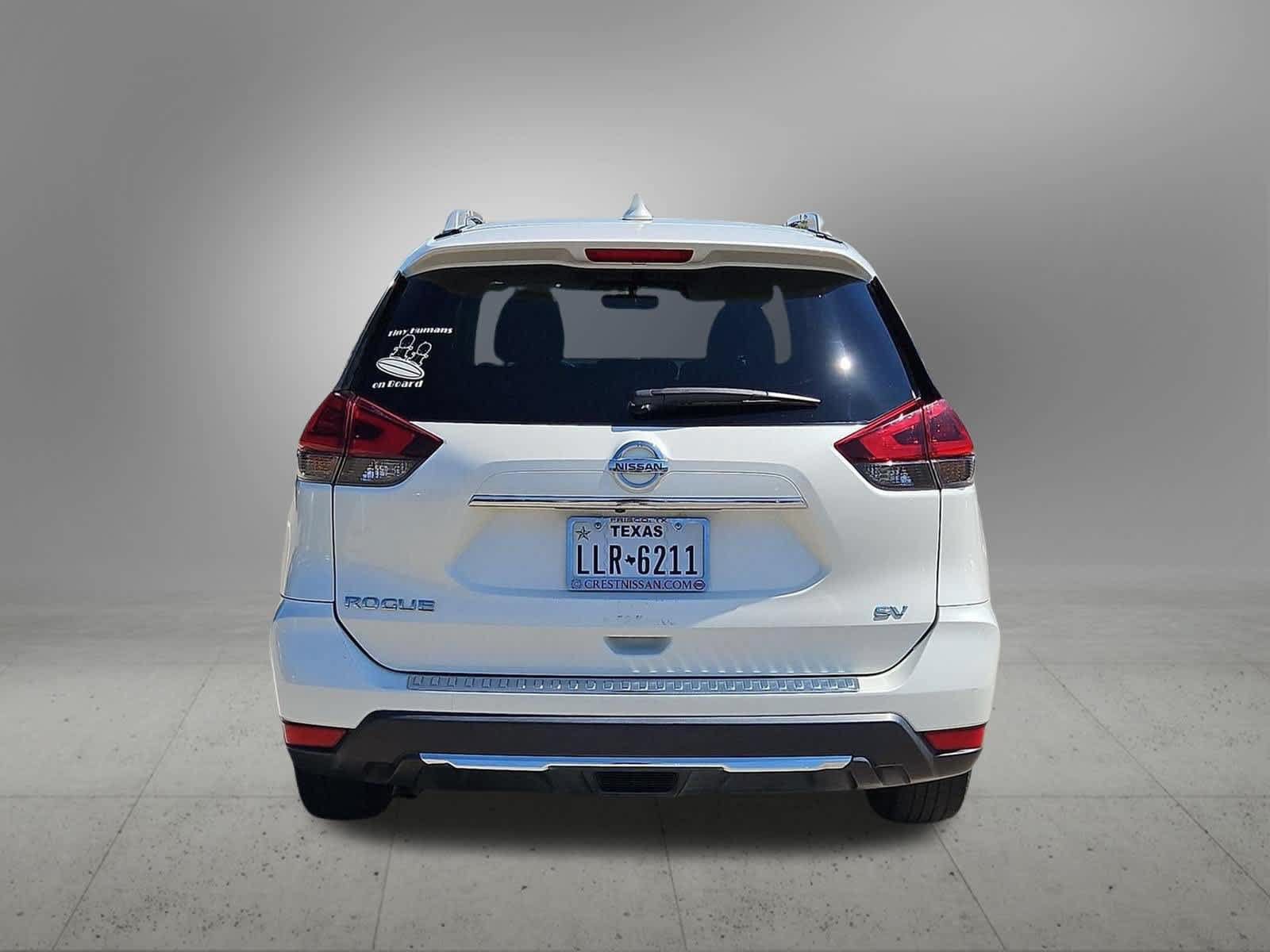 Used 2018 Nissan Rogue SV FWD image 5
