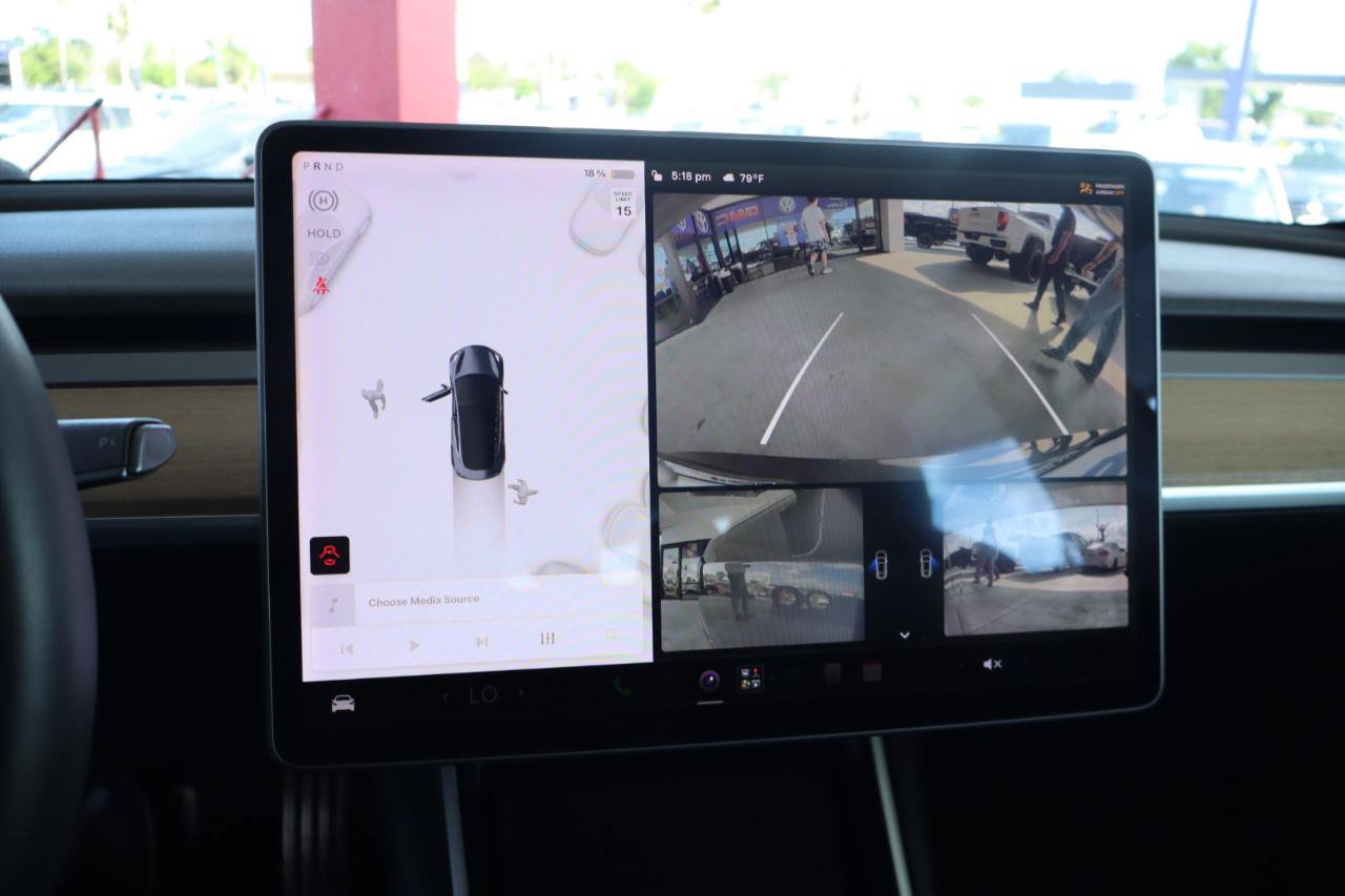 Used 2020 Tesla Model 3 Performance AWD/4WD image 25