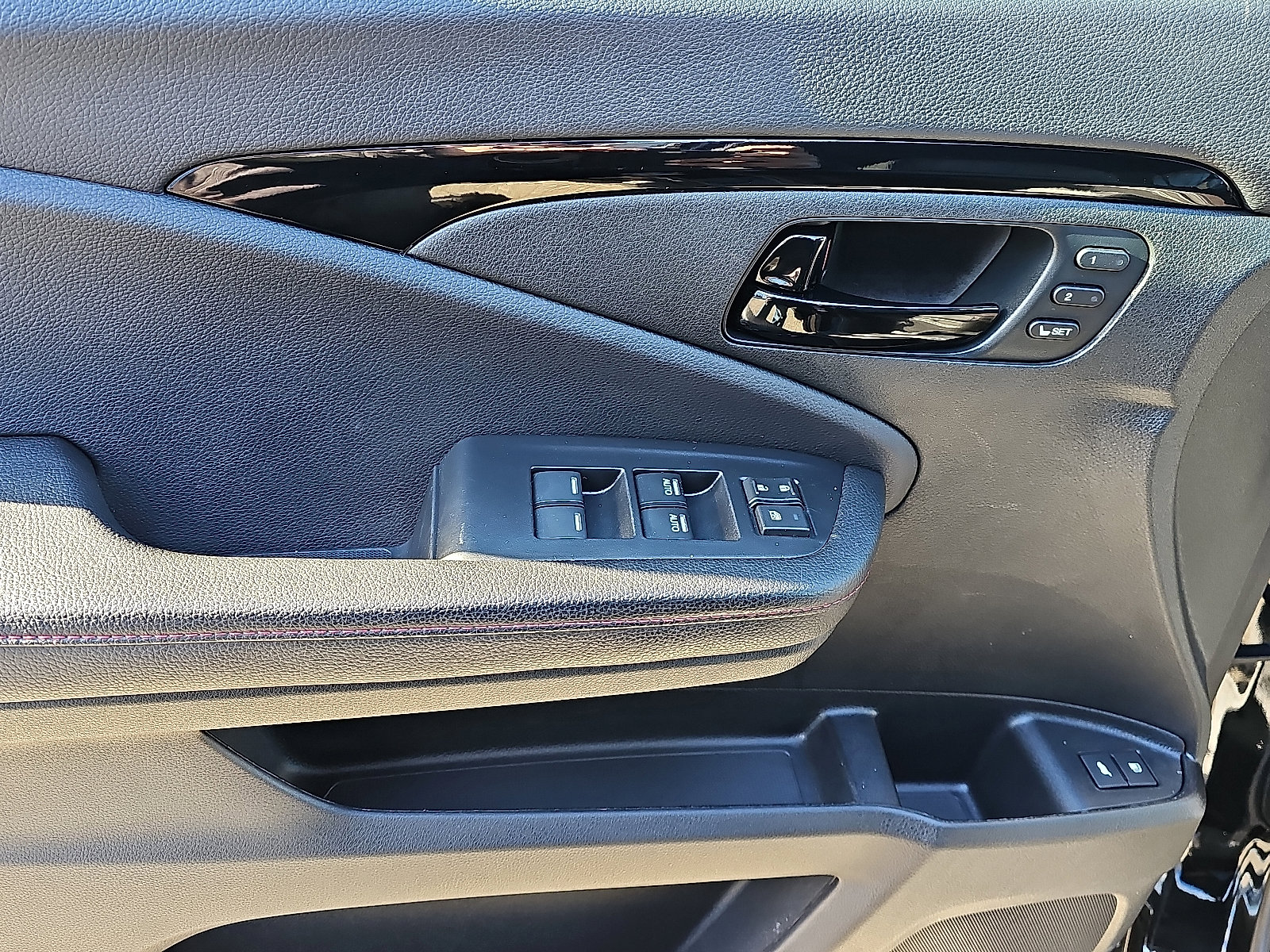 Used 2024 Honda Passport Black Edition image 13