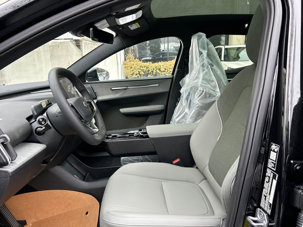 New 2026 Volvo EX30 Plus w/ Climate Package image 10