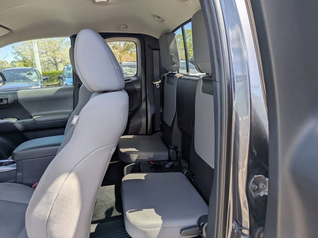 Used 2018 Toyota Tacoma SR5 image 13