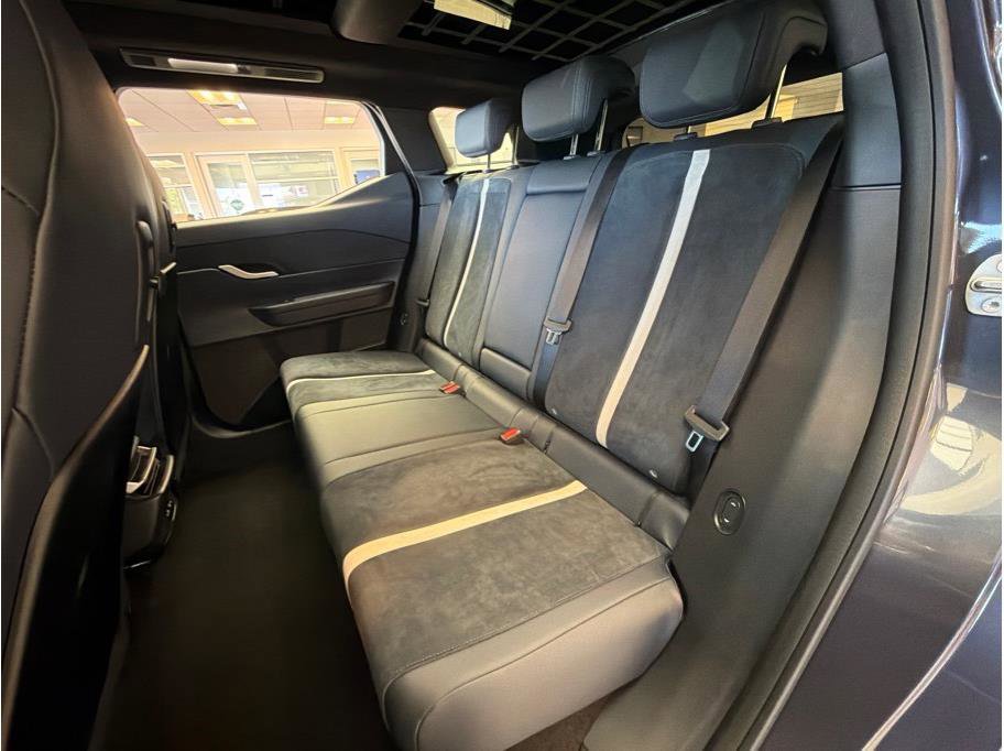 Used 2023 Fisker Ocean Extreme image 31