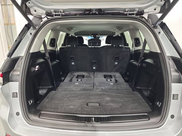 Used 2021 Jeep Grand Cherokee L Laredo w/ Luxury Tech Group I image 9