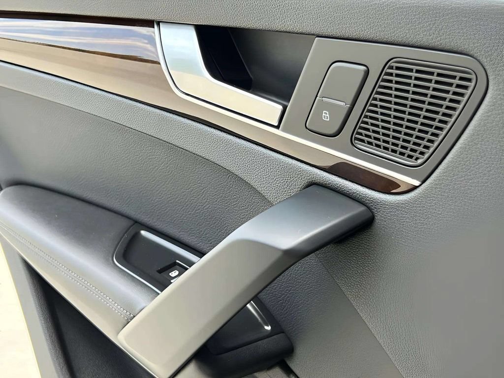 Used 2019 Audi Q5 Prestige w/ Prestige Package AWD/4WD image 31
