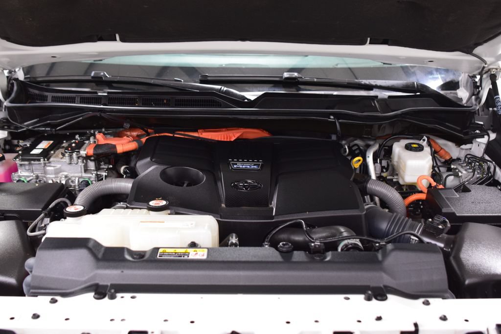 Used 2022 Toyota Tundra Capstone AWD/4WD image 27