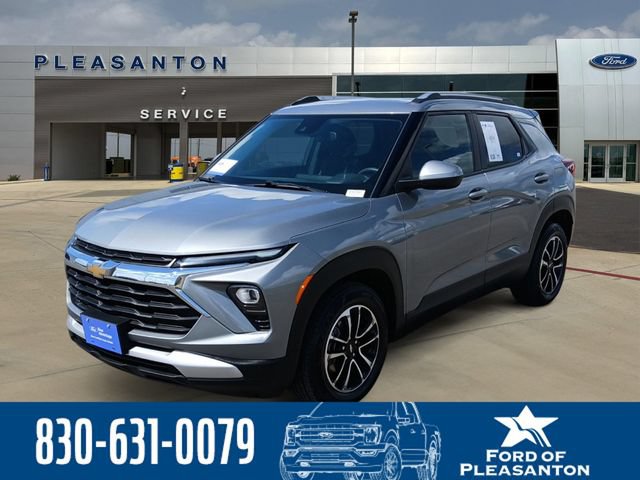 Used 2024 Chevrolet TrailBlazer LT FWD image 1