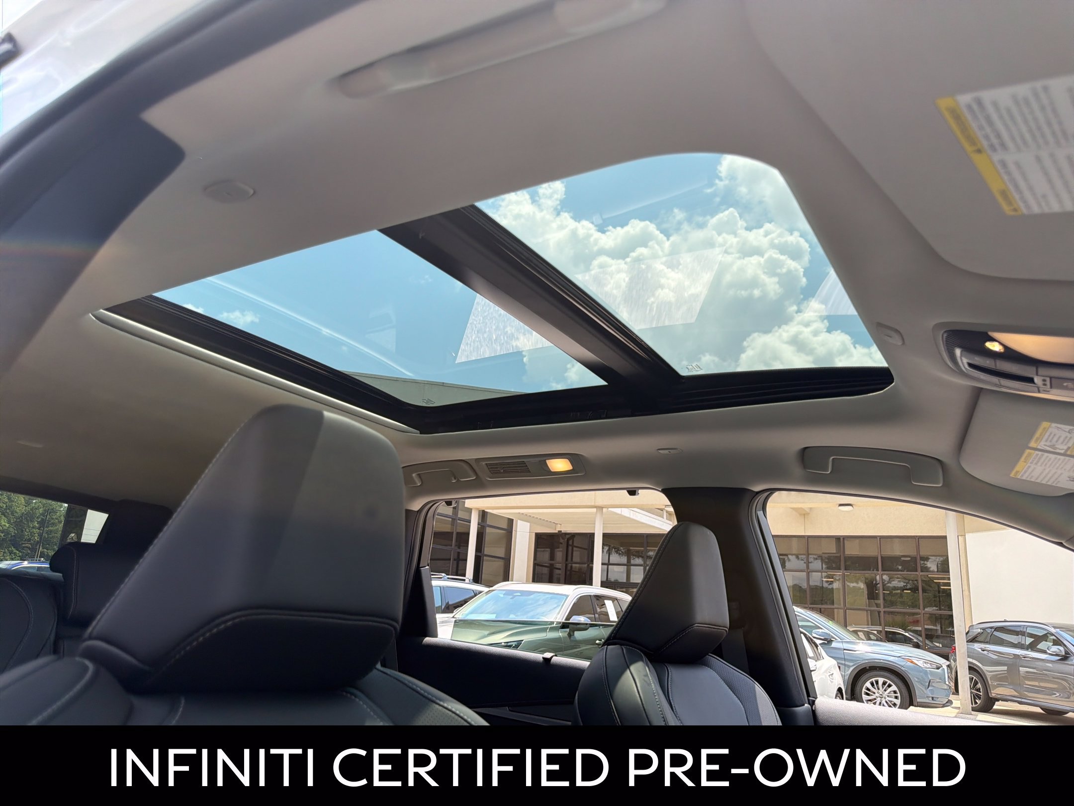 Certified 2026 INFINITI QX60 Luxe w/ Cargo Package FWD image 10