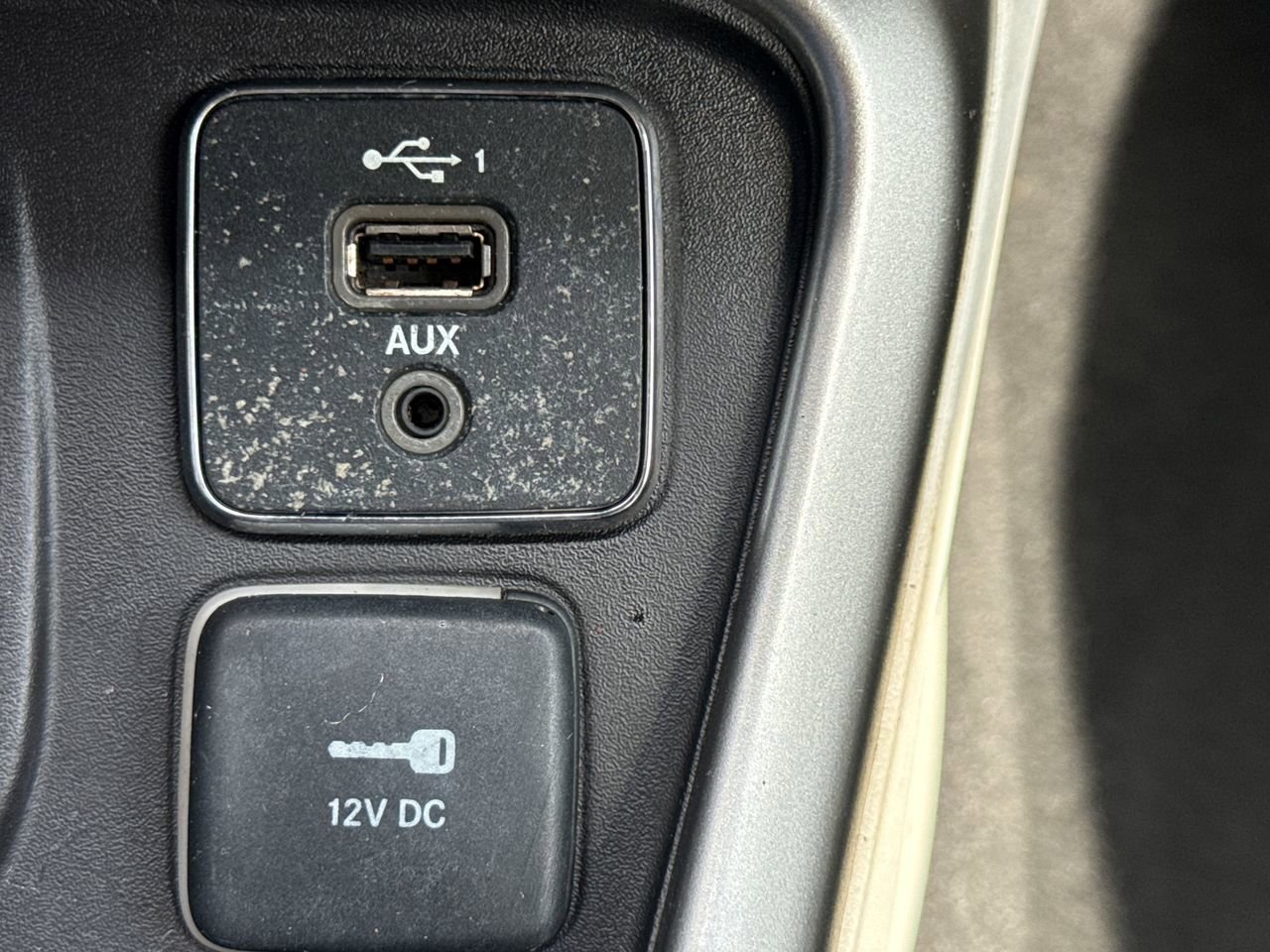 Used 2019 Jeep Compass Latitude AWD/4WD image 29