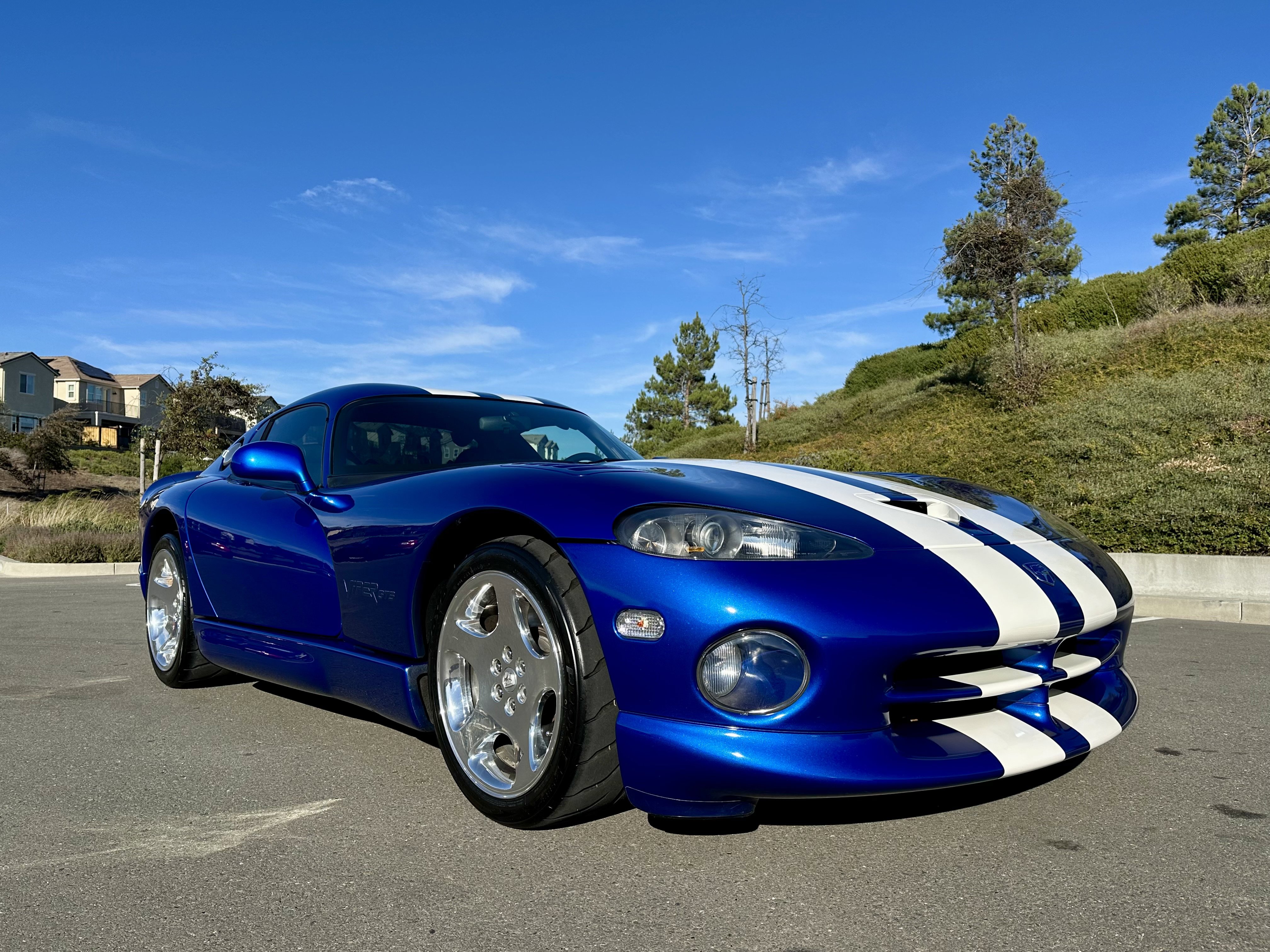 Used 1997 Dodge Viper GTS image 4