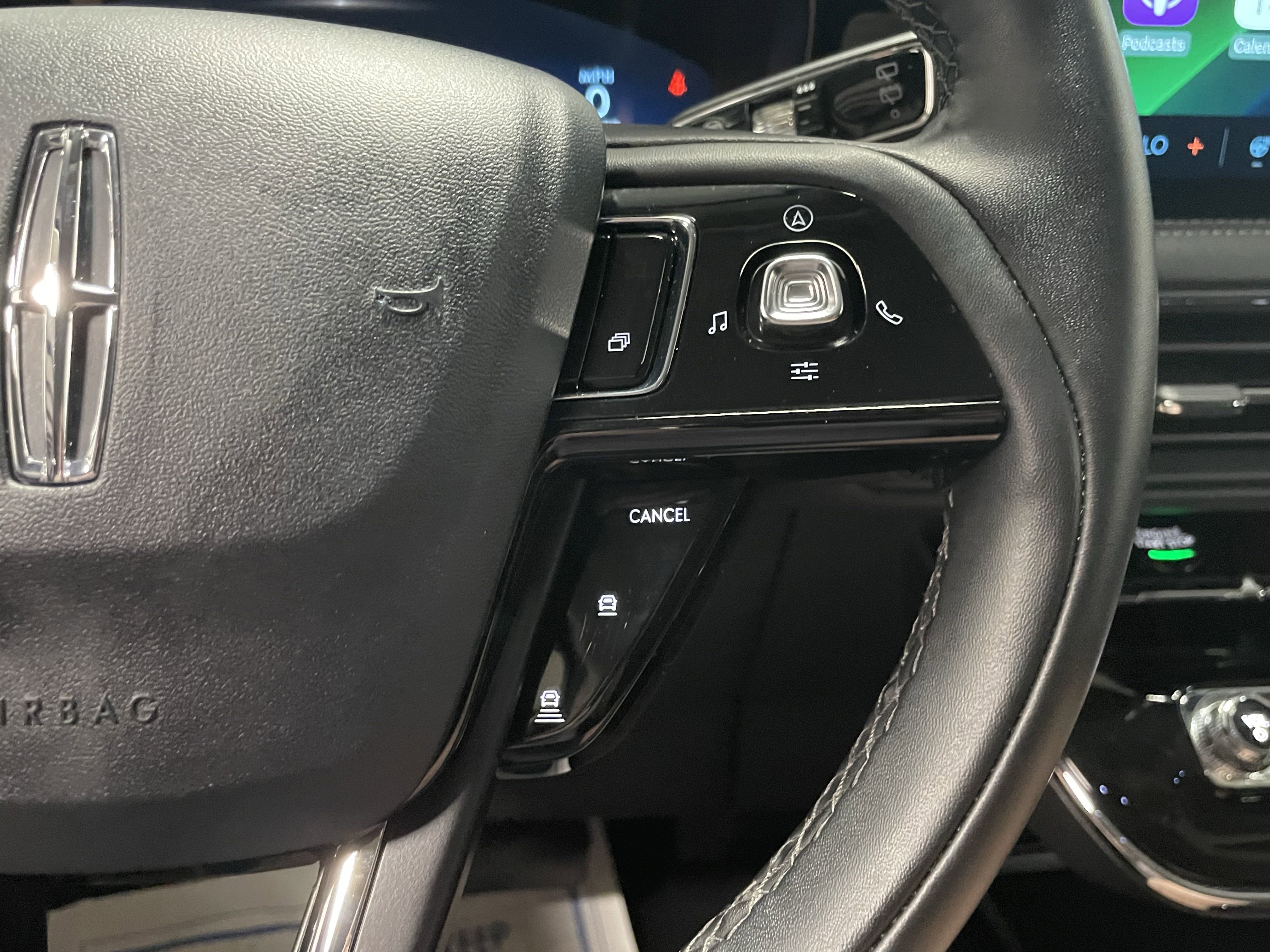 Used 2025 Lincoln Corsair AWD w/ Equipment Group 101A image 17