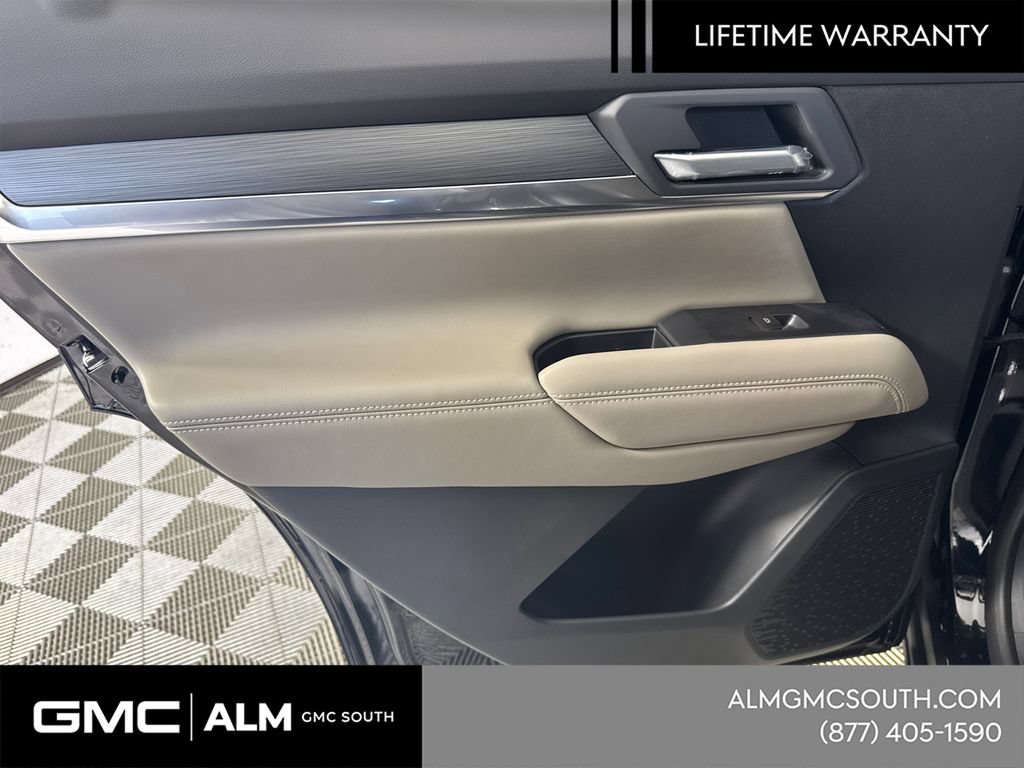 New 2026 GMC Terrain Elevation w/ Elevation Premium Package AWD/4WD image 23