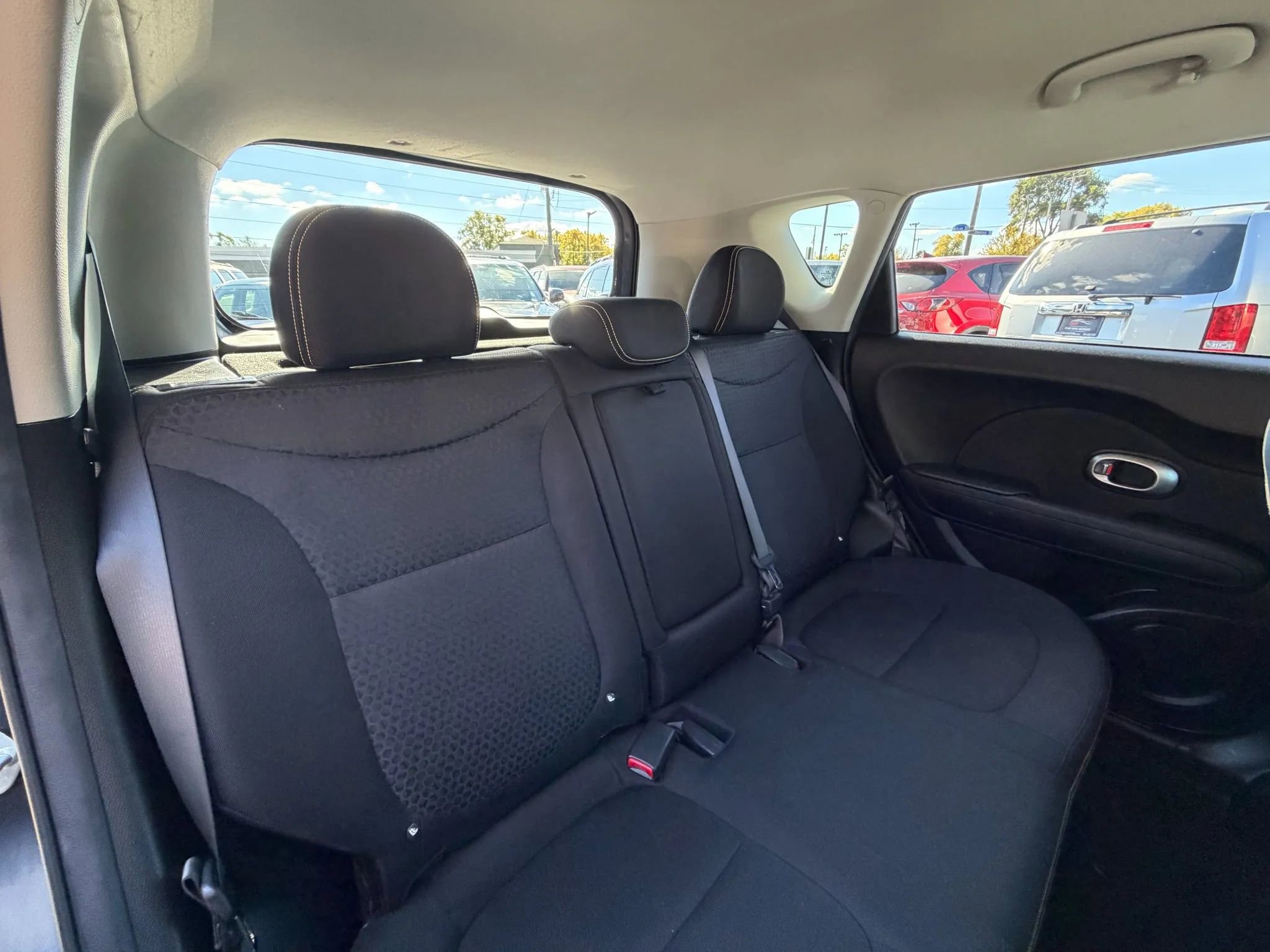 Used 2014 Kia Soul + image 24