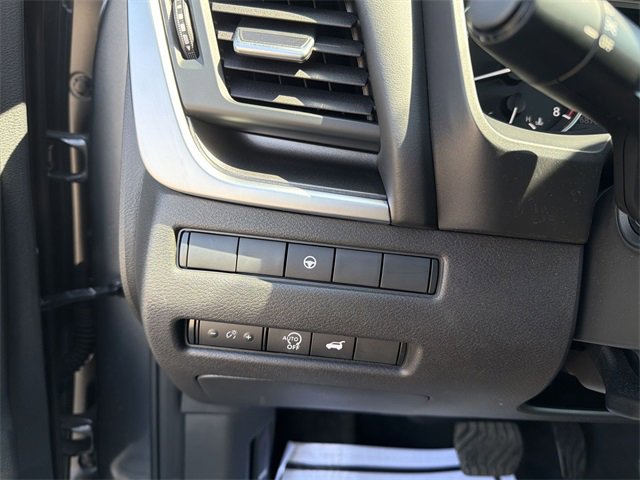 Used 2024 Nissan Rogue SV image 17