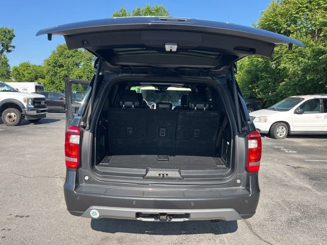 Used 2020 Ford Expedition XLT w/ Equipment Group 202A RWD image 14