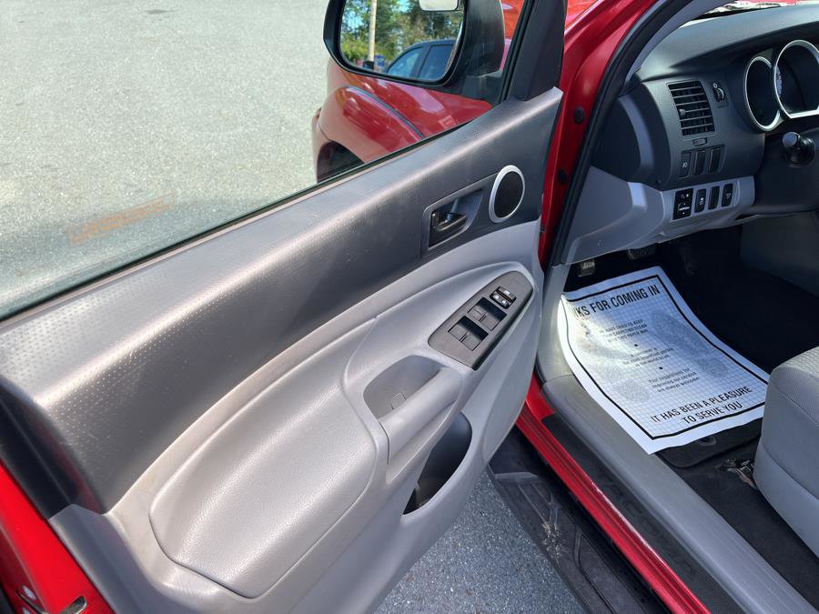 Used 2015 Toyota Tacoma 4x4 Double Cab image 8