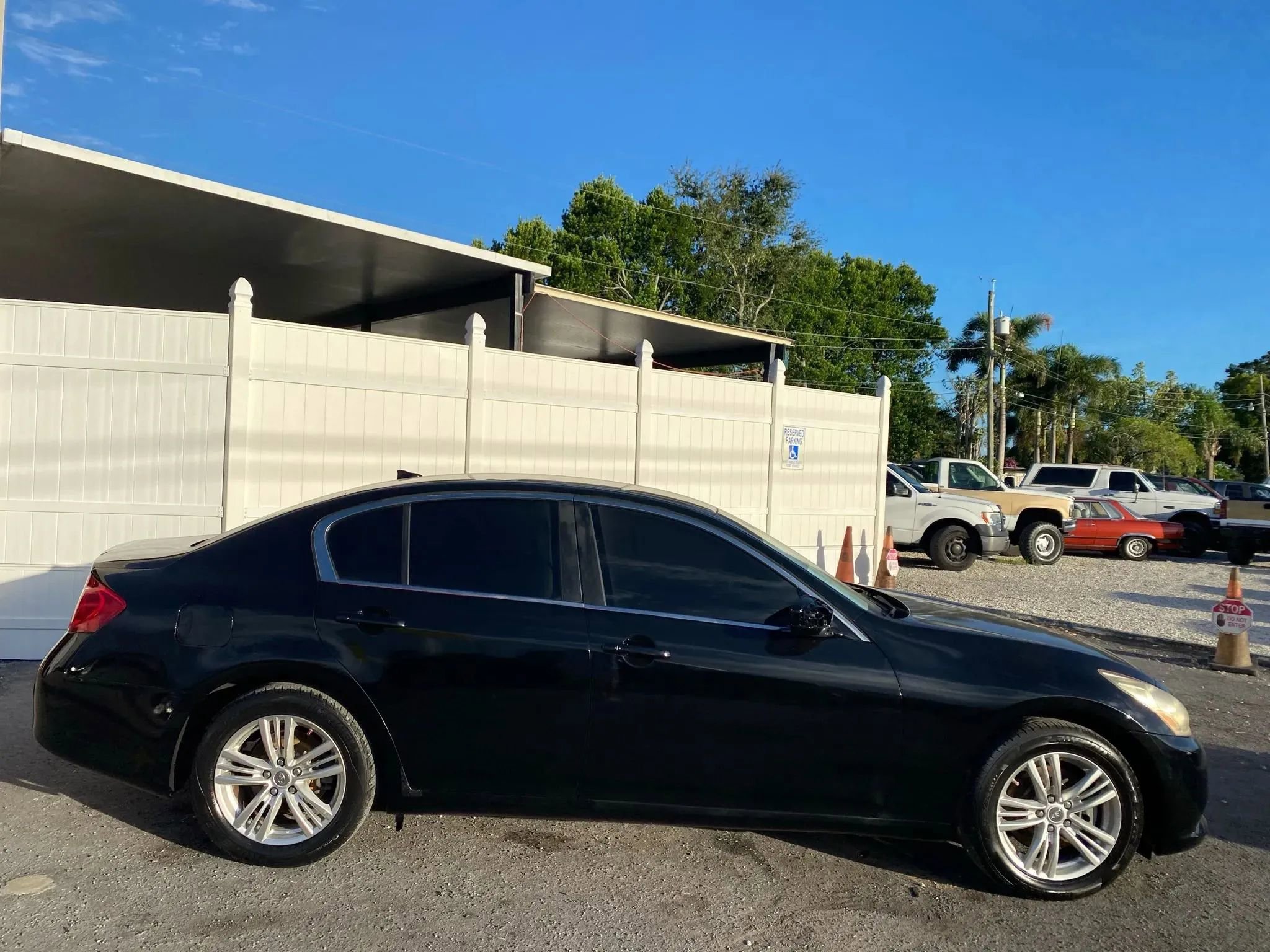 Used 2011 INFINITI G37 x Sedan image 5