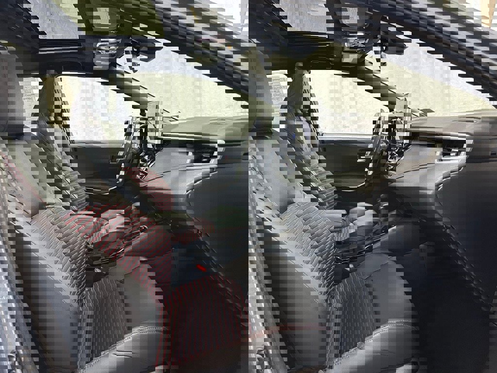 Used 2025 Toyota Corolla XSE image 60