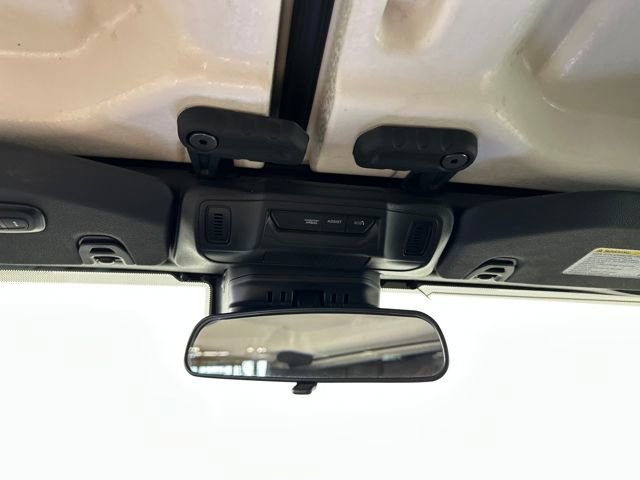 Used 2024 Jeep Wrangler Unlimited w/ Convenience Group image 24