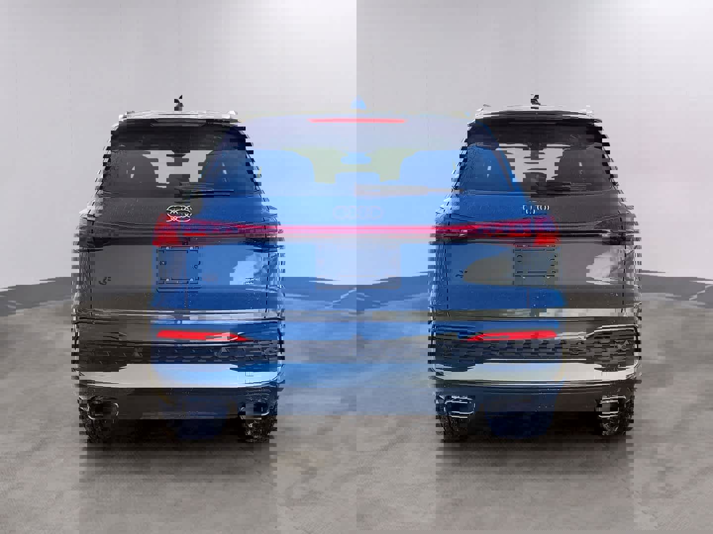 Certified 2025 Audi Q5 Premium w/ Convenience Package image 5