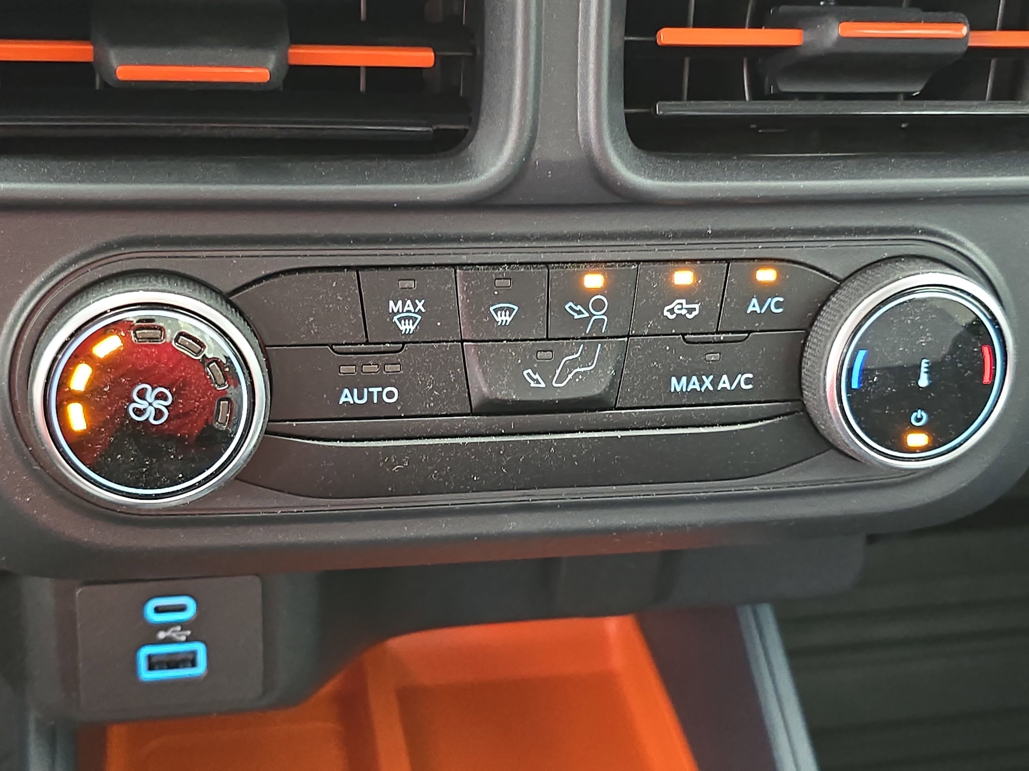 Used 2024 Ford Maverick XLT image 22