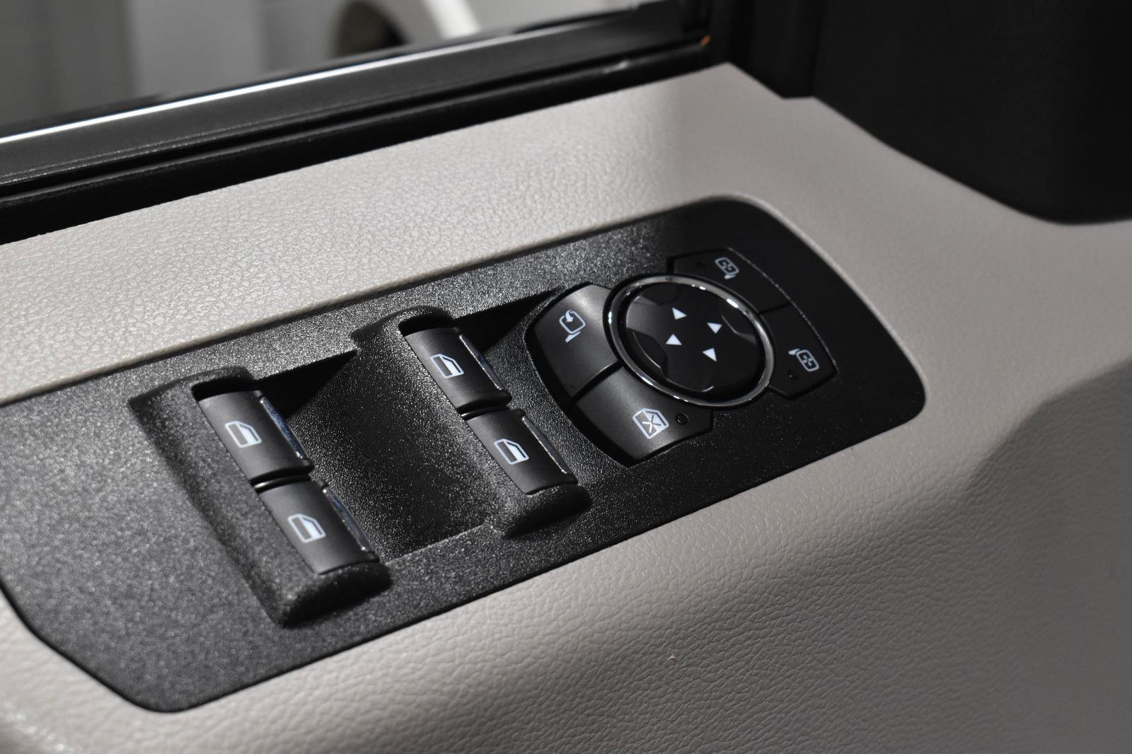 Used 2019 Ford F150 Limited w/ Trailer Tow Package image 12