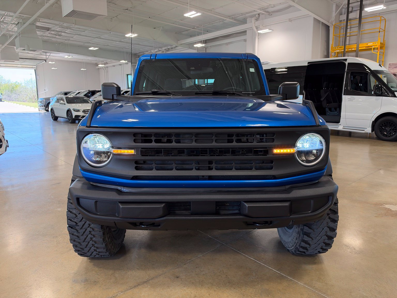 Used 2021 Ford Bronco 4-Door AWD/4WD image 2
