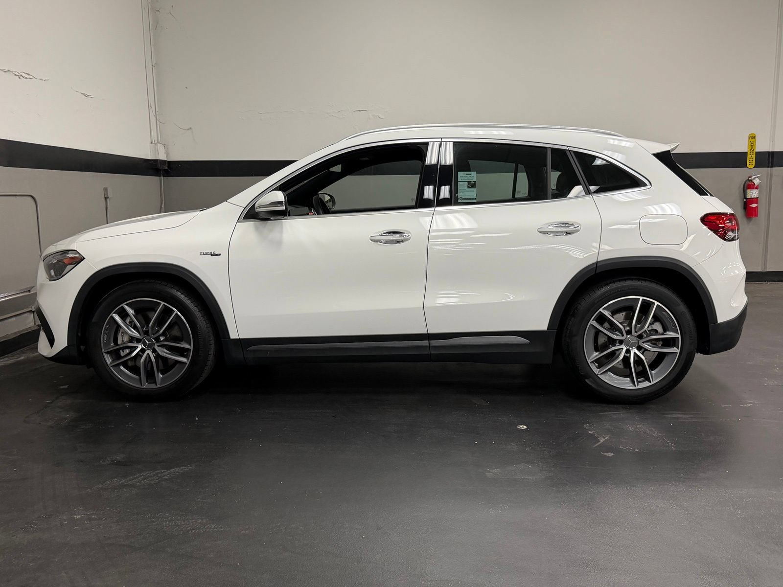 Used 2023 Mercedes-Benz GLA 35 AMG 4MATIC image 9
