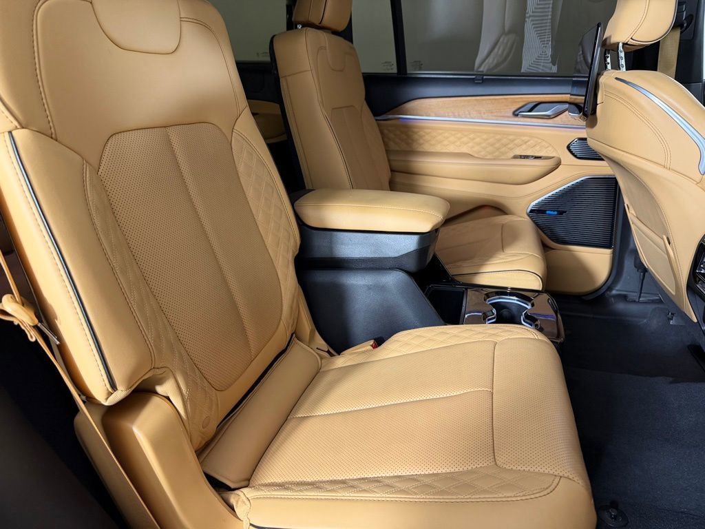 Certified 2024 Jeep Grand Cherokee L Summit AWD/4WD image 34