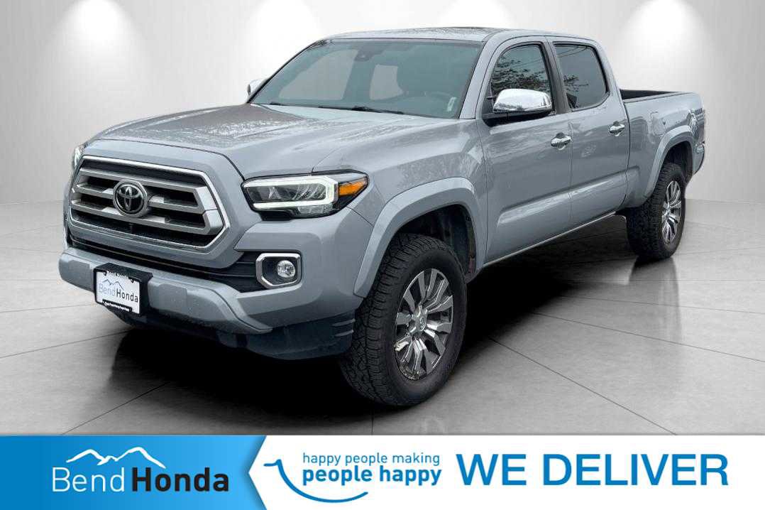 Used 2021 Toyota Tacoma Limited image 1
