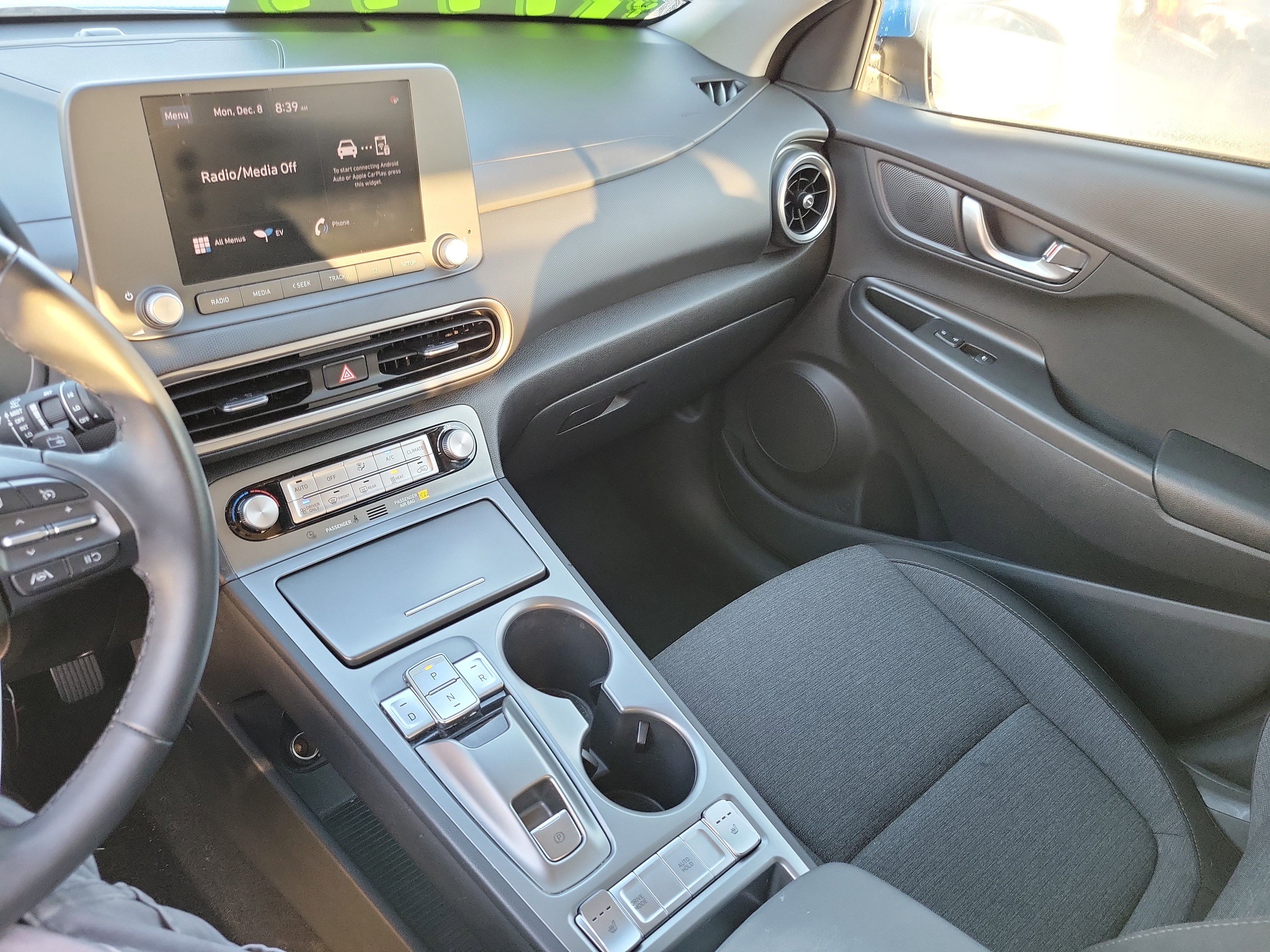 Certified 2022 Hyundai Kona SEL w/ Convenience Package image 15