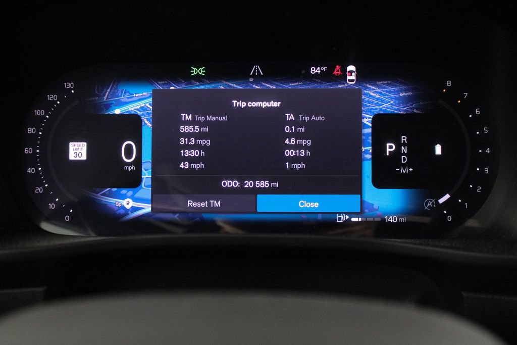 Used 2024 Volvo XC40 B5 Plus AWD/4WD image 34