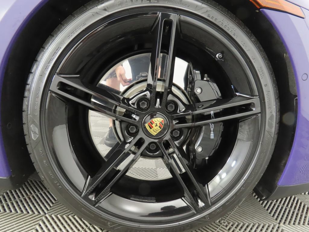 Used 2022 Porsche Taycan 4S image 33