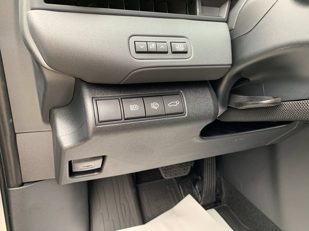New 2026 Toyota bZ Woodland AWD/4WD image 31