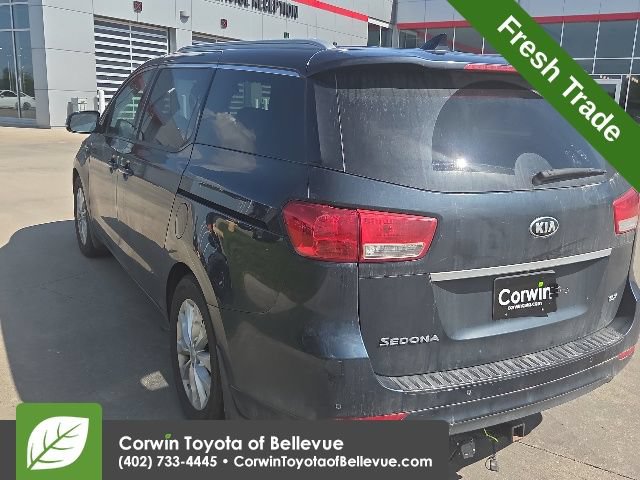 Used 2017 Kia Sedona EX FWD image 6